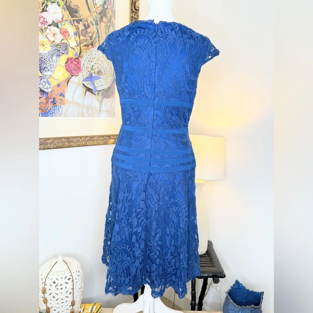 Adrianna Papell Blue Lace Fit & Flare Dress Size 8 Cocktail Party Wedding - Picture 11 of 16
